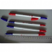Double ink ballpoint pen